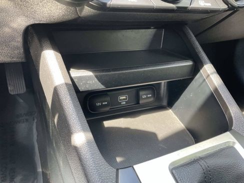 Used 2023 Kia Forte LXS w/ LXS Technology Package FWD image 31