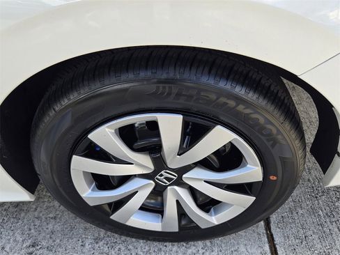 Certified 2024 Honda Civic LX image 10