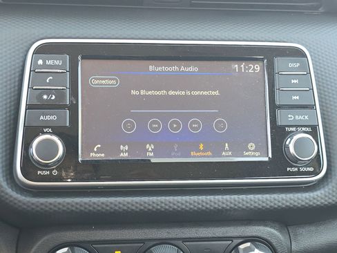 Used 2025 Nissan Kicks Play S FWD image 21