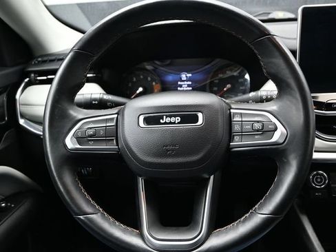 Certified 2022 Jeep Compass Limited image 26