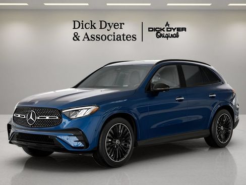 Used 2026 Mercedes-Benz GLC 300 image 35