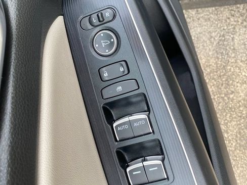 Used 2024 Honda Civic Touring image 19