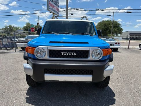 Used 2007 Toyota FJ Cruiser 2WD image 2