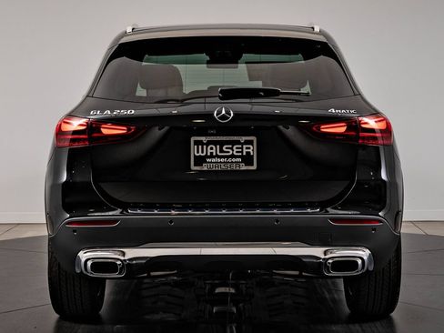 New 2026 Mercedes-Benz GLA 250 4MATIC image 7