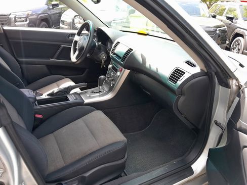 Used 2007 Subaru Outback 2.5i AWD/4WD image 38