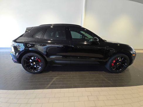 Used 2025 Porsche Macan GTS AWD/4WD image 8