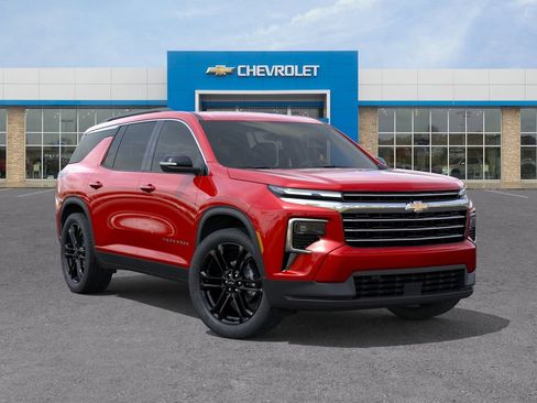 New 2027 Chevrolet Traverse LT w/ Driver Confidence Package FWD image 7