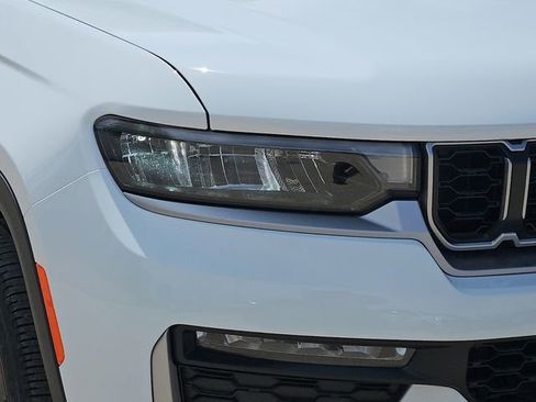 New 2026 Jeep Grand Cherokee Limited image 8