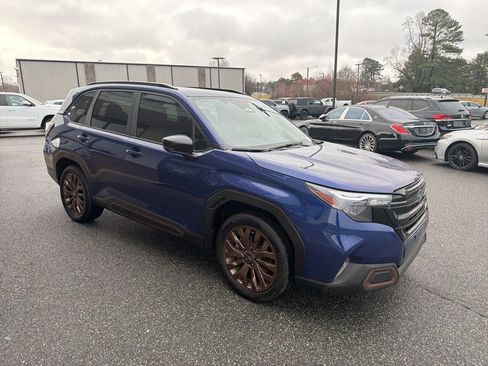 Used 2025 Subaru Forester Sport image 9