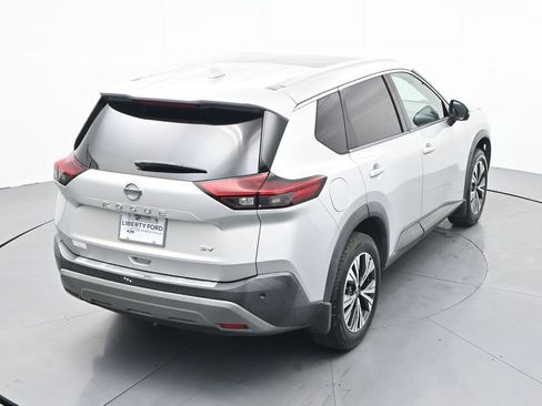 Used 2021 Nissan Rogue SV w/ Premium Package image 32
