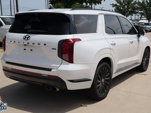 Used 2024 Hyundai Palisade Calligraphy AWD/4WD image 3
