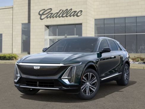 New 2026 Cadillac Lyriq Luxury w/ LPO, Floor Liner Package AWD/4WD image 6