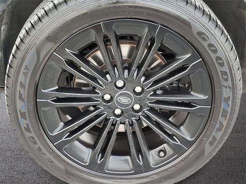 Certified 2026 Land Rover Range Rover Evoque S image 7