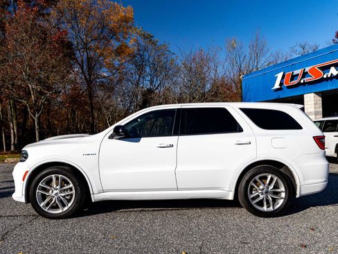 Used 2024 Dodge Durango R/T RWD image 3