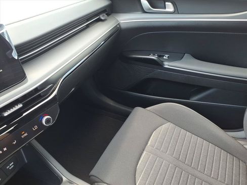 New 2026 Kia K5 LXS FWD image 26