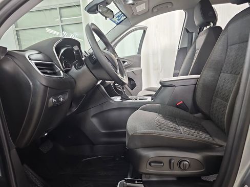Certified 2024 Chevrolet Equinox LT w/ LPO, Floor Liner Package image 19