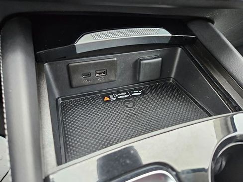 Used 2025 Buick Envision Sport Touring image 27