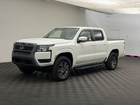 Used 2025 Nissan Frontier SV AWD/4WD image 1