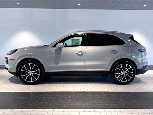 New 2026 Porsche Cayenne AWD/4WD image 2