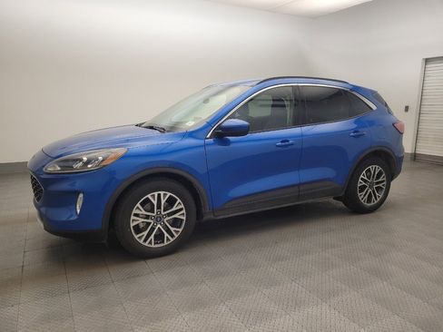 Used 2020 Ford Escape SEL image 2