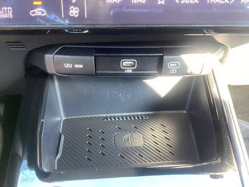 Used 2023 Kia Niro Wind FWD image 28