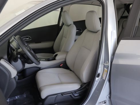 Used 2020 Honda HR-V EX image 7