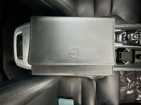 Used 2019 Volvo S60 T5 Momentum w/ Premium Package image 25