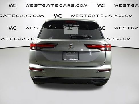 Used 2022 Mitsubishi Outlander ES image 7