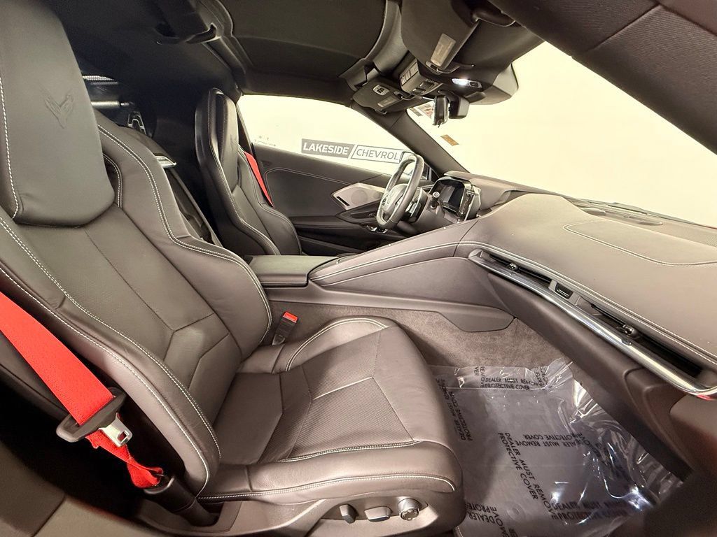 Used 2020 Chevrolet Corvette Stingray Preferred Cpe w/ 2LT Preferred Equipment Group RWD image 19