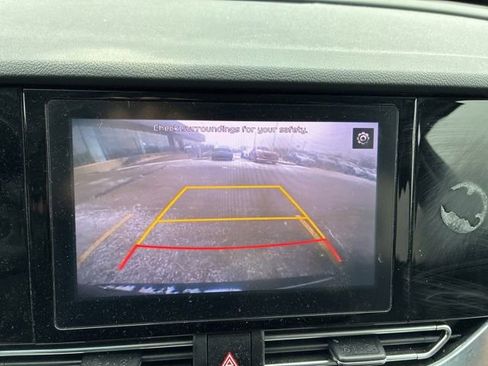 Used 2022 Kia Niro LXS image 7