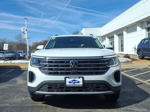 New 2026 Volkswagen Atlas SE AWD/4WD image 2
