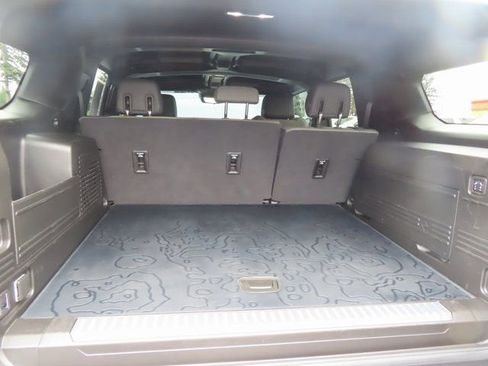 Used 2025 GMC Hummer EV 2X image 43