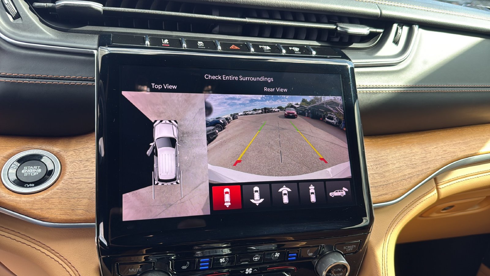 Used 2021 Jeep Grand Cherokee L Summit AWD/4WD image 18