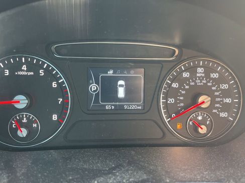 Used 2017 Kia Sorento LX FWD image 9