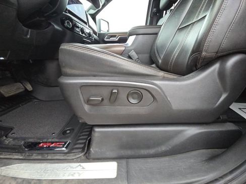 Used 2024 Chevrolet Silverado 3500 High Country w/ High Country Premium Package image 22