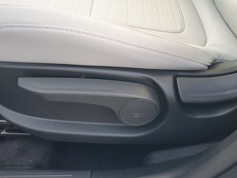 Used 2026 Hyundai Santa Cruz SE FWD image 27