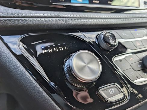 New 2026 Chrysler Pacifica Select image 27