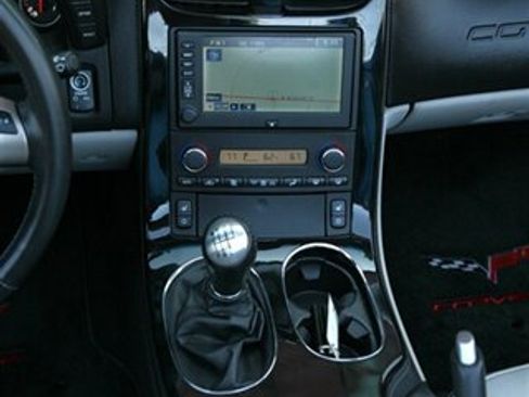 Used 2009 Chevrolet Corvette Convertible w/ Preferred Equipment Group RWD image 25