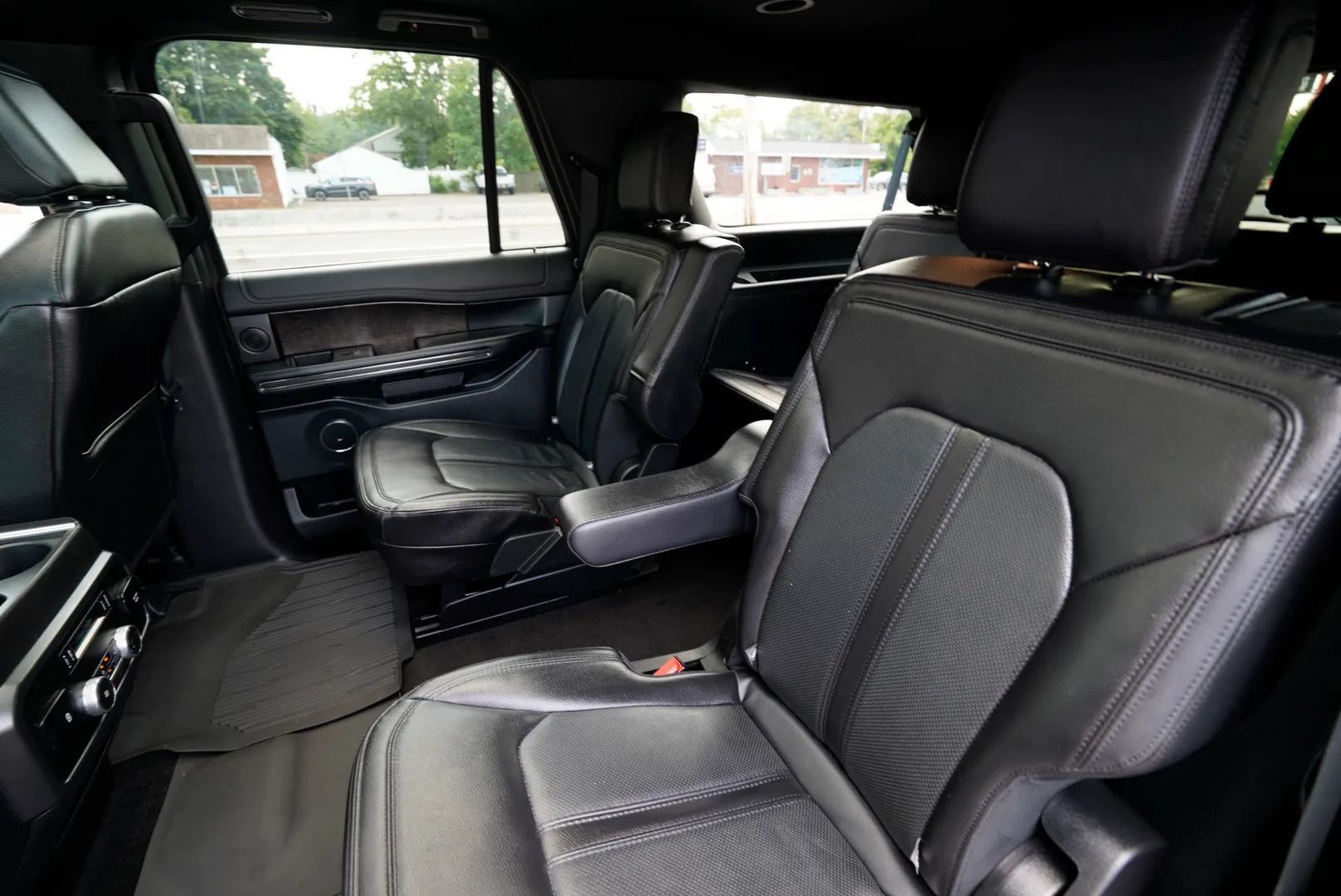Used 2021 Ford Expedition Max Limited AWD/4WD image 30