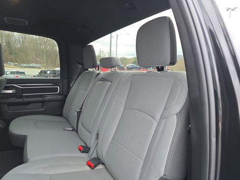 Used 2024 RAM 2500 Big Horn w/ Bed Utility Group image 15