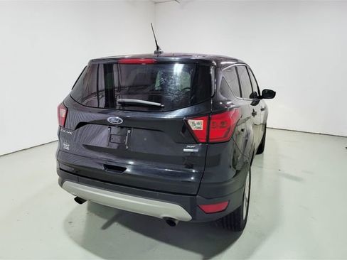 Used 2019 Ford Escape SE image 20
