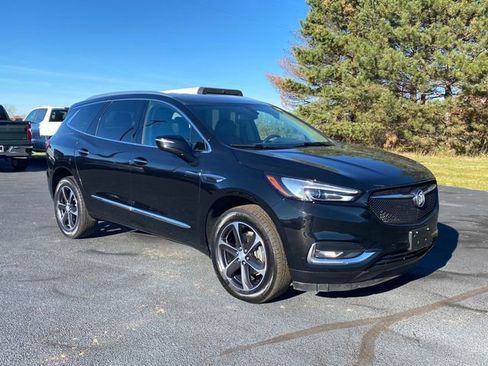 Used 2020 Buick Enclave Essence w/ Sport Touring Edition image 8