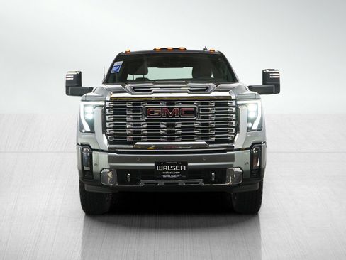 Used 2025 GMC Sierra 2500 Denali w/ Denali Reserve Package AWD/4WD image 8
