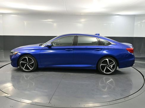 Used 2018 Honda Accord Sport image 8
