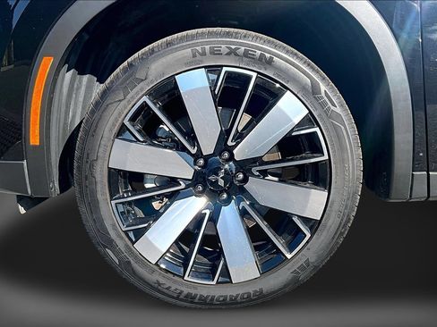 Used 2025 Mitsubishi Outlander SE AWD/4WD image 8