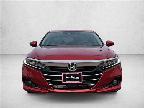 Used 2021 Honda Accord Touring image 2