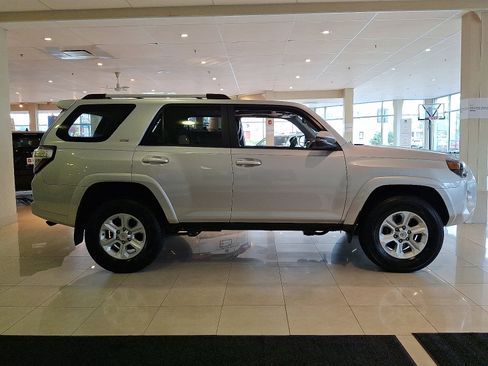 Certified 2021 Toyota 4Runner SR5 Premium image 8