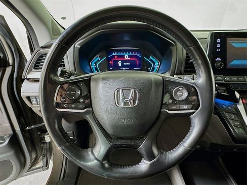 Used 2018 Honda Odyssey Elite image 9