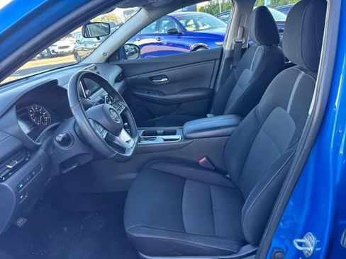 Used 2021 Nissan Sentra SV image 3