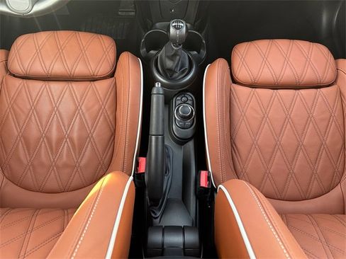 Used 2024 MINI Cooper Convertible w/ Signature Upholstery Package image 22